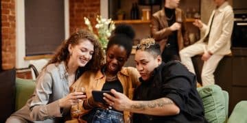 The Unspoken Rules of Group Chats: 5 Mistakes to Avoid - Cover Image