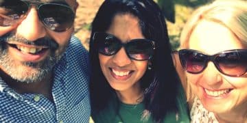 Spotting Friendship Red Flags: 7 Signs You Shouldn't Ignore - Cover Image